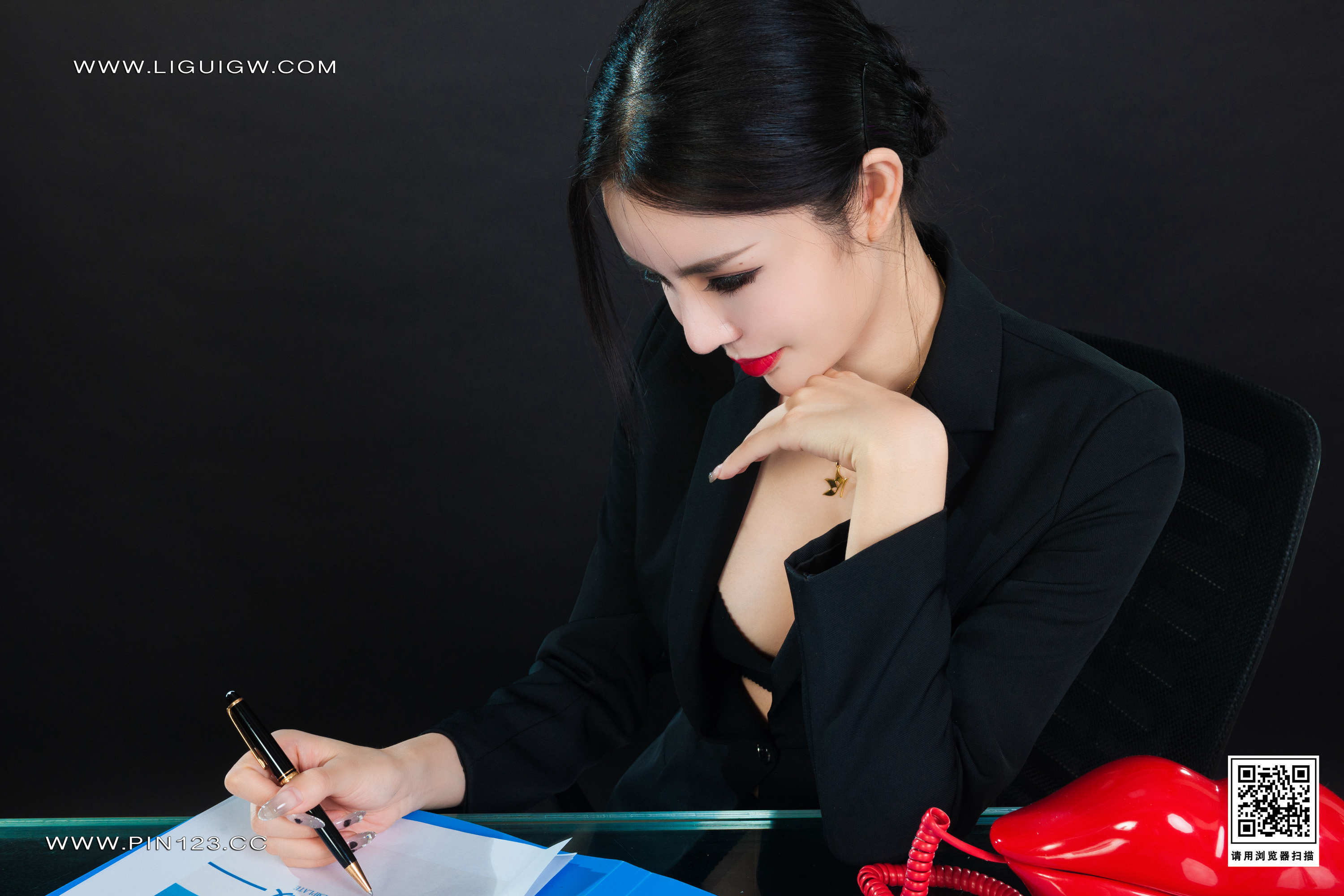 Ligui丽柜  2023-10-02 合同陷阱 上 凉儿